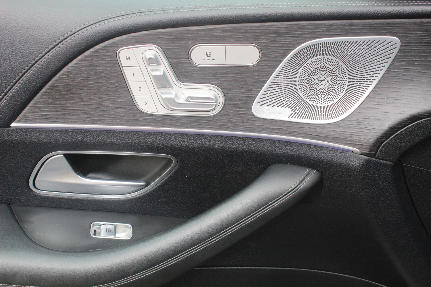 Vehicle 33