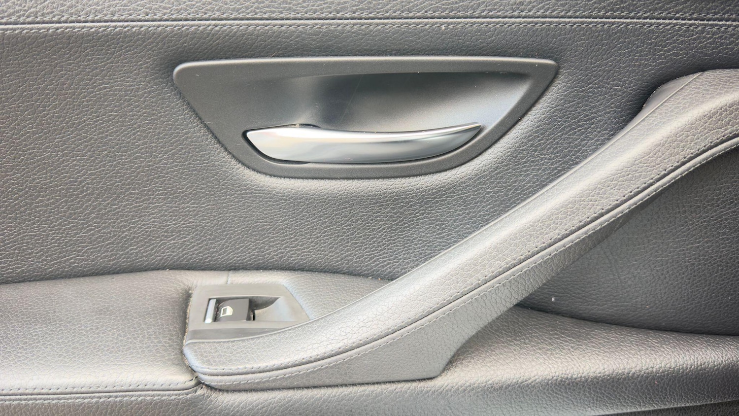 Used BMW 5 Series 2011 for sale - 77574524: Photo 20