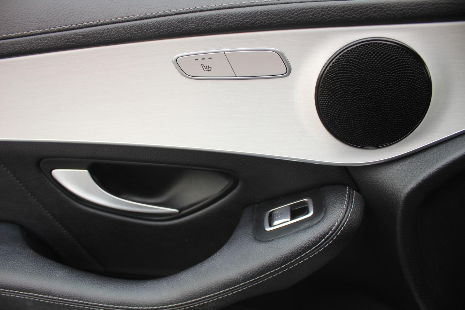 Used Mercedes-Benz GLC 2021 for sale - 77575101: Photo 41