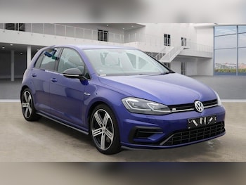 Used Volkswagen Golf 2018 for sale - 76002390: Photo