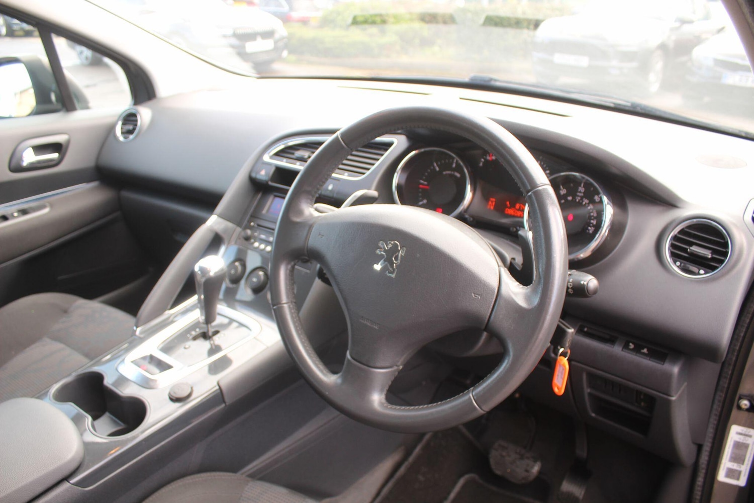 Used Peugeot 3008 2011 for sale - 77395957: Photo 19
