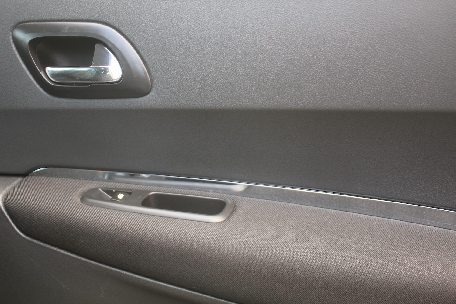 Used Peugeot 3008 2011 for sale - 77395957: Photo 32