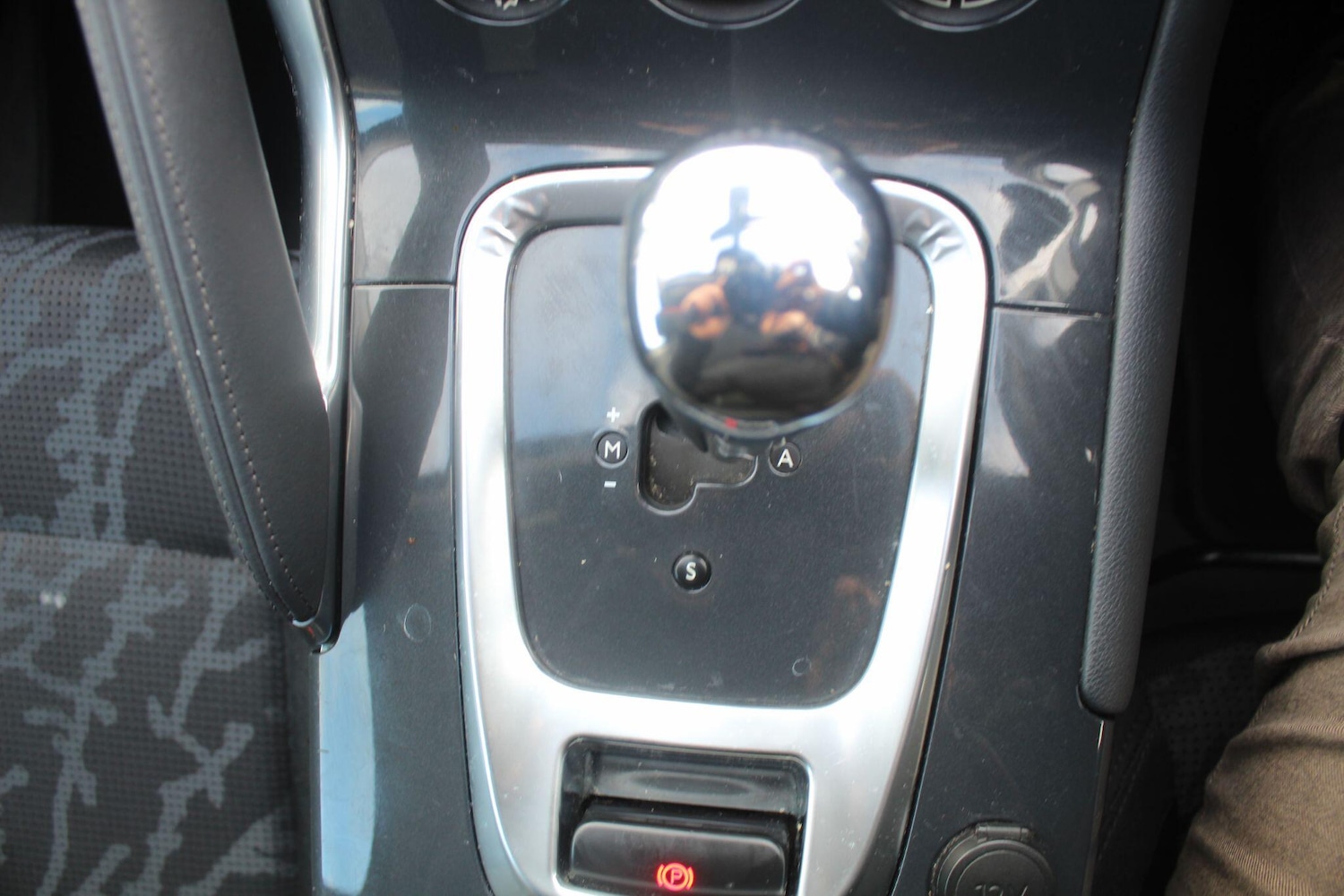 Used Peugeot 3008 2011 for sale - 77395957: Photo 35