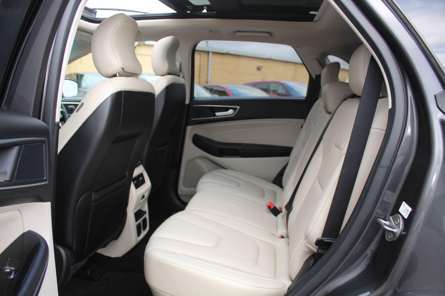 Used Ford Edge 2018 for sale - 76472584: Photo 30