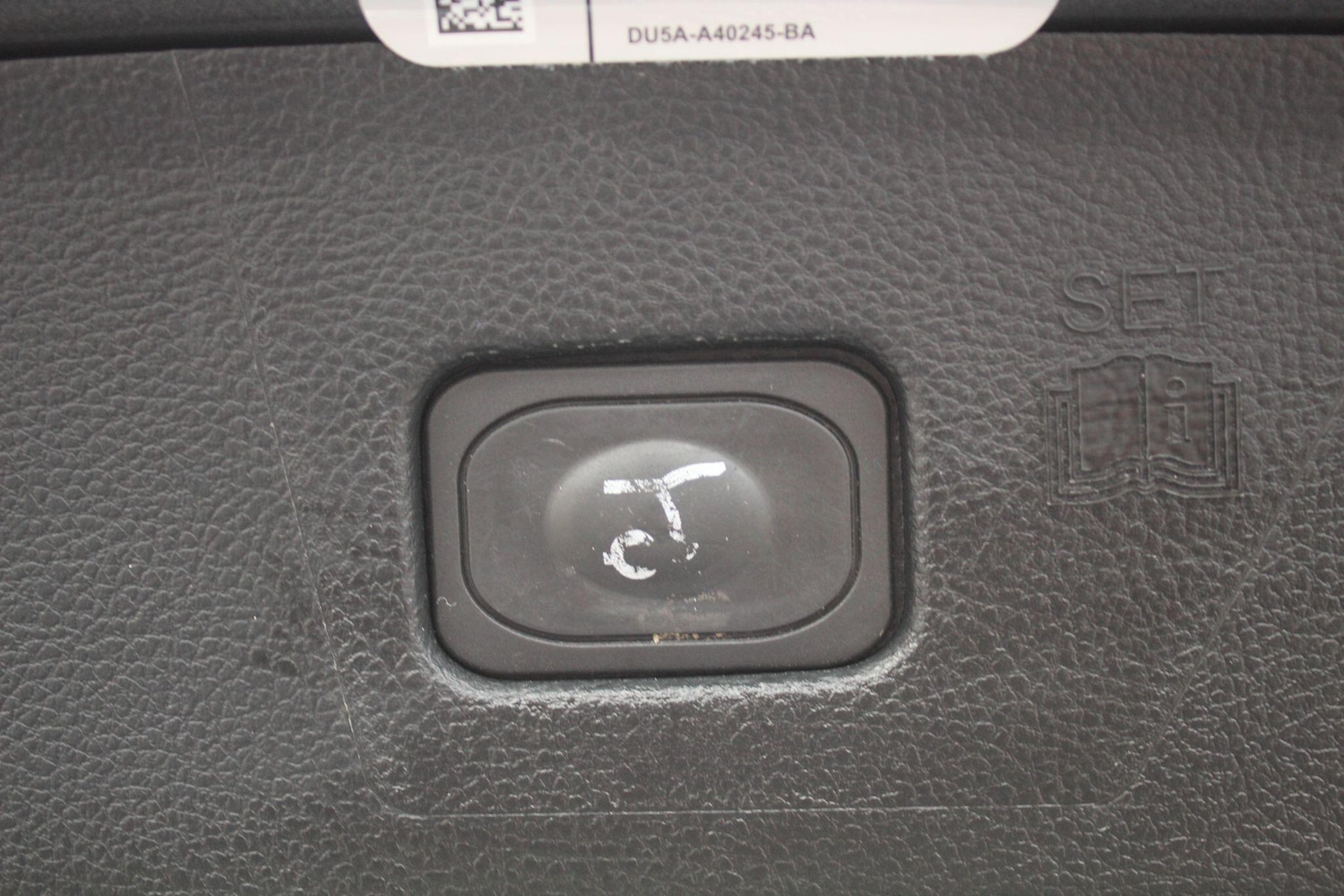 Used Ford Edge 2018 for sale - 76472584: Photo 33