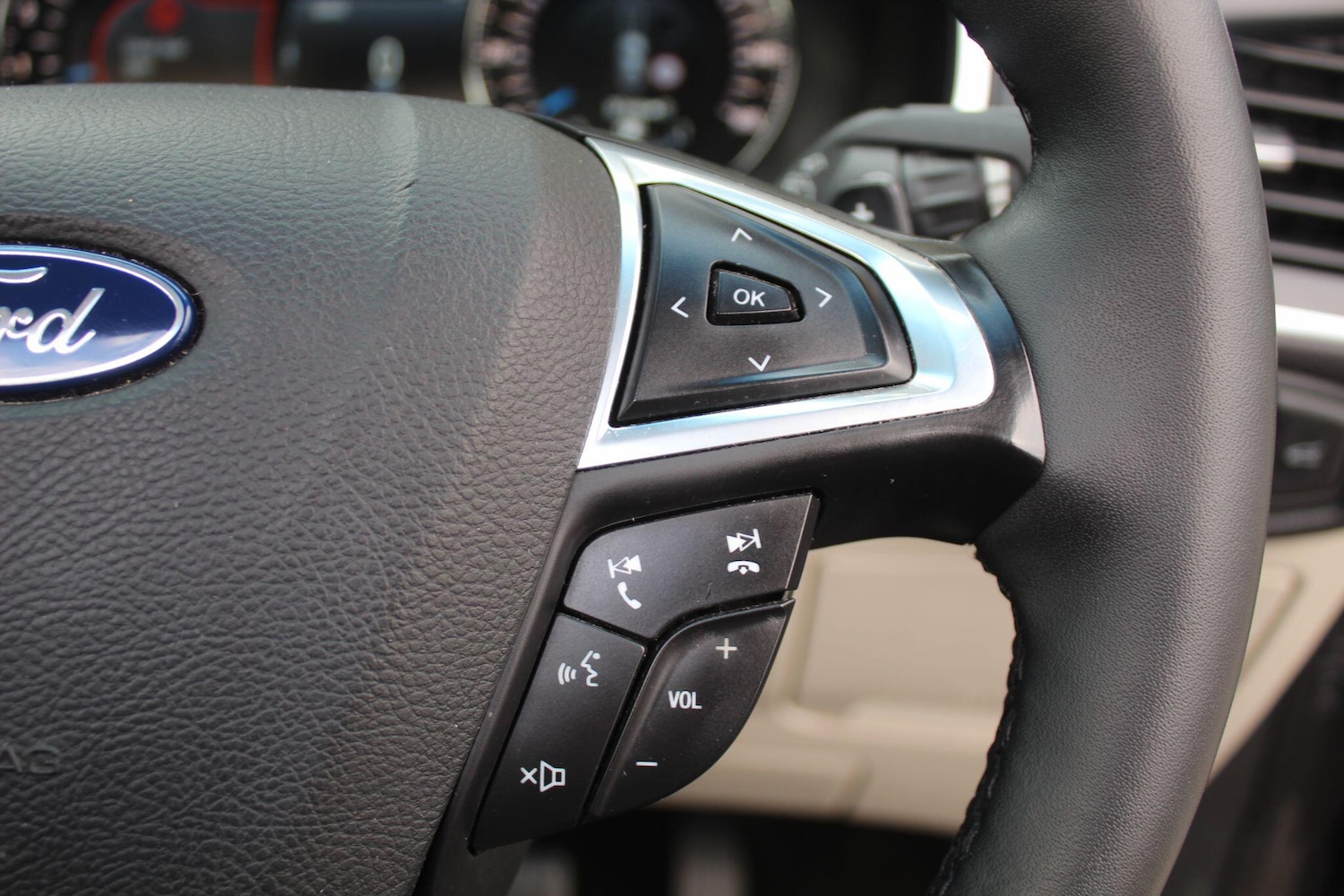 Used Ford Edge 2018 for sale - 76472584: Photo 34