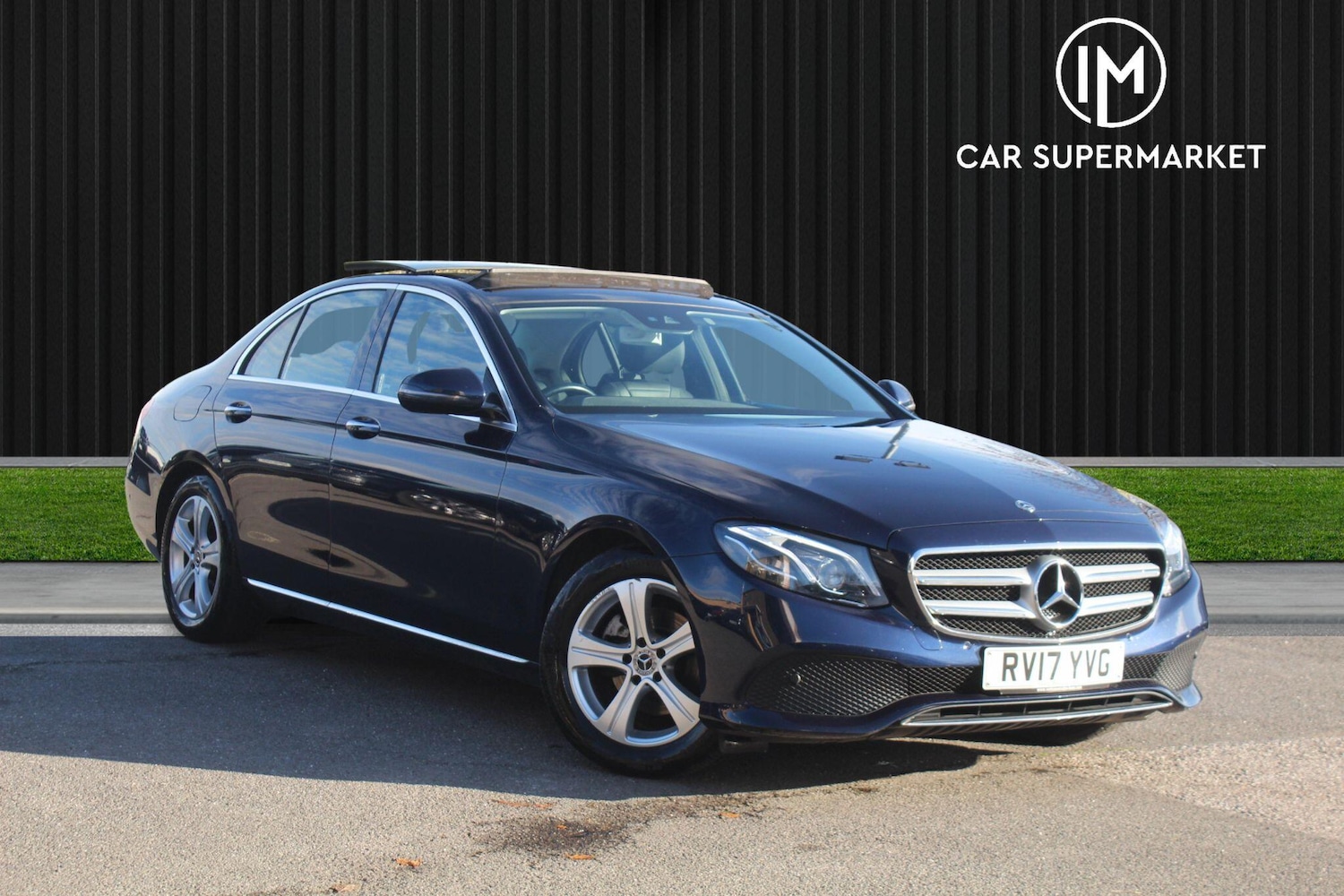 Used Mercedes-Benz E Class for sale - 76473898: Photo 1
