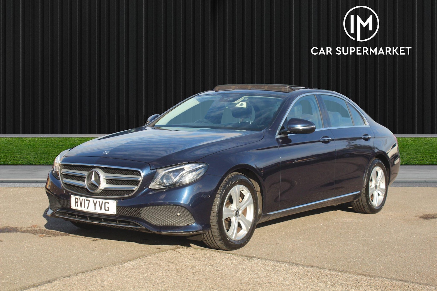 Used Mercedes-Benz E Class for sale - 76473898: Photo 5