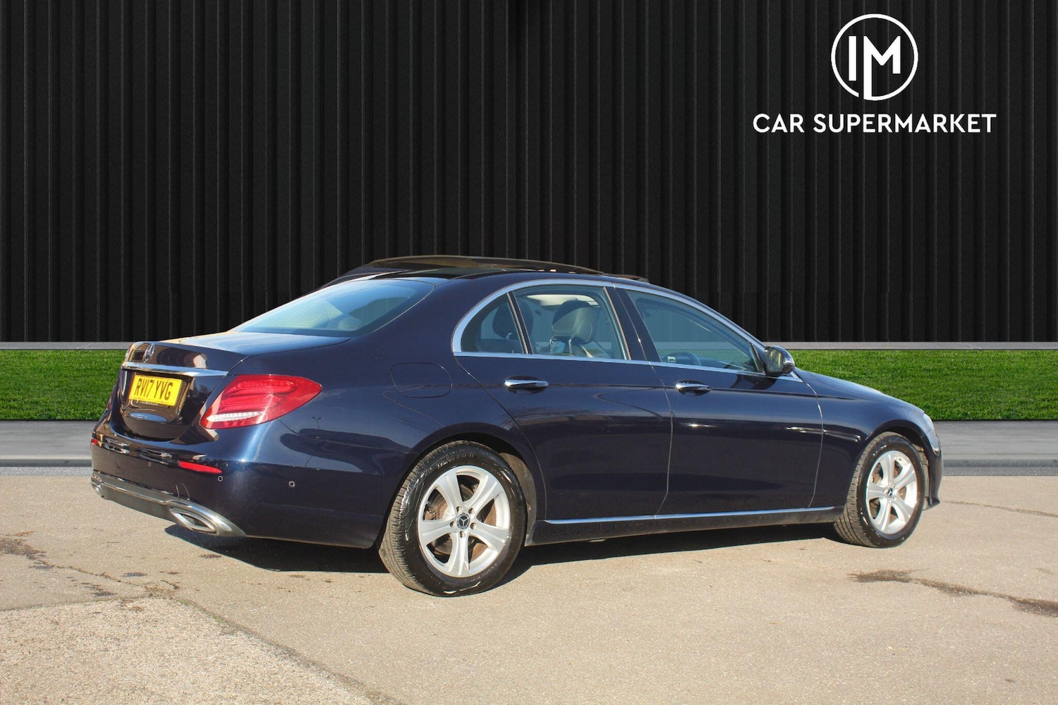 Used Mercedes-Benz E Class for sale - 76473898: Photo 8