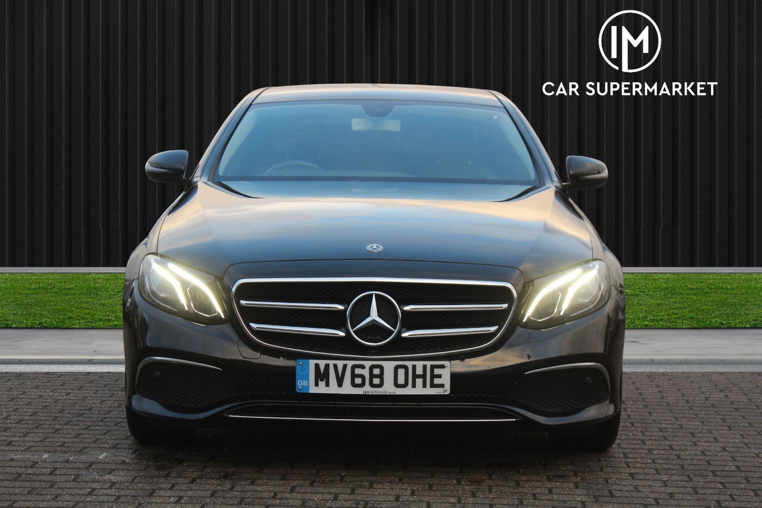 Used Mercedes-Benz E Class 2018 for sale - 76214062: Photo 2