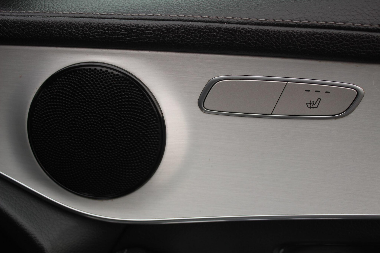 Used Mercedes-Benz GLC 2021 for sale - 76620468: Photo 31