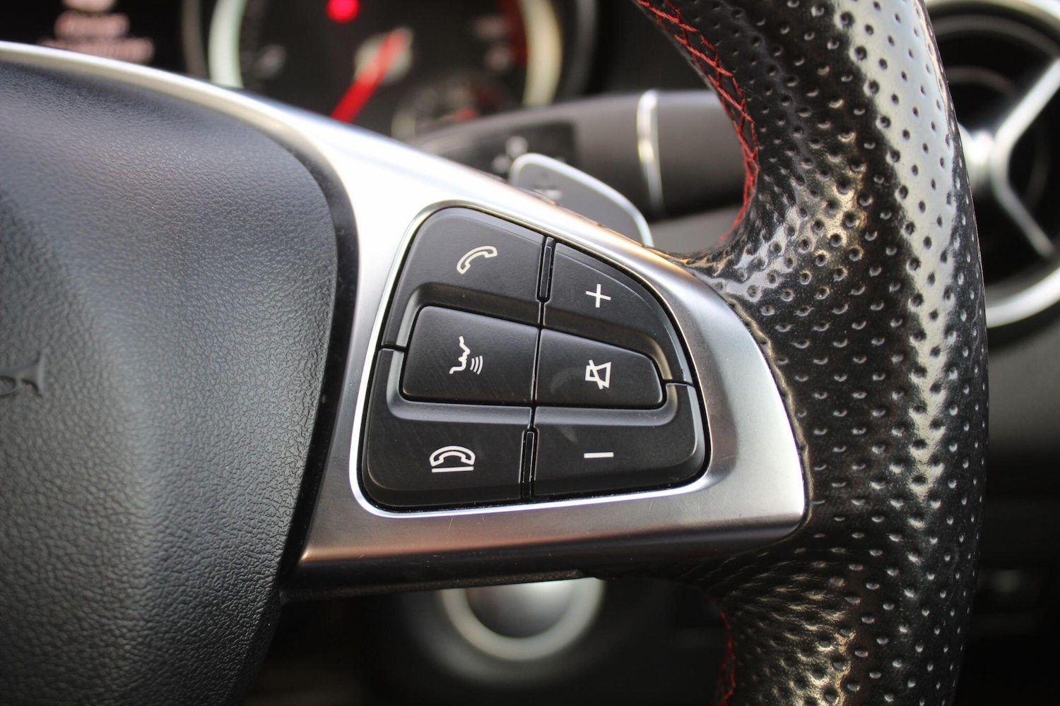 Used Mercedes-Benz GLA 2017 for sale - 76992367: Photo 28