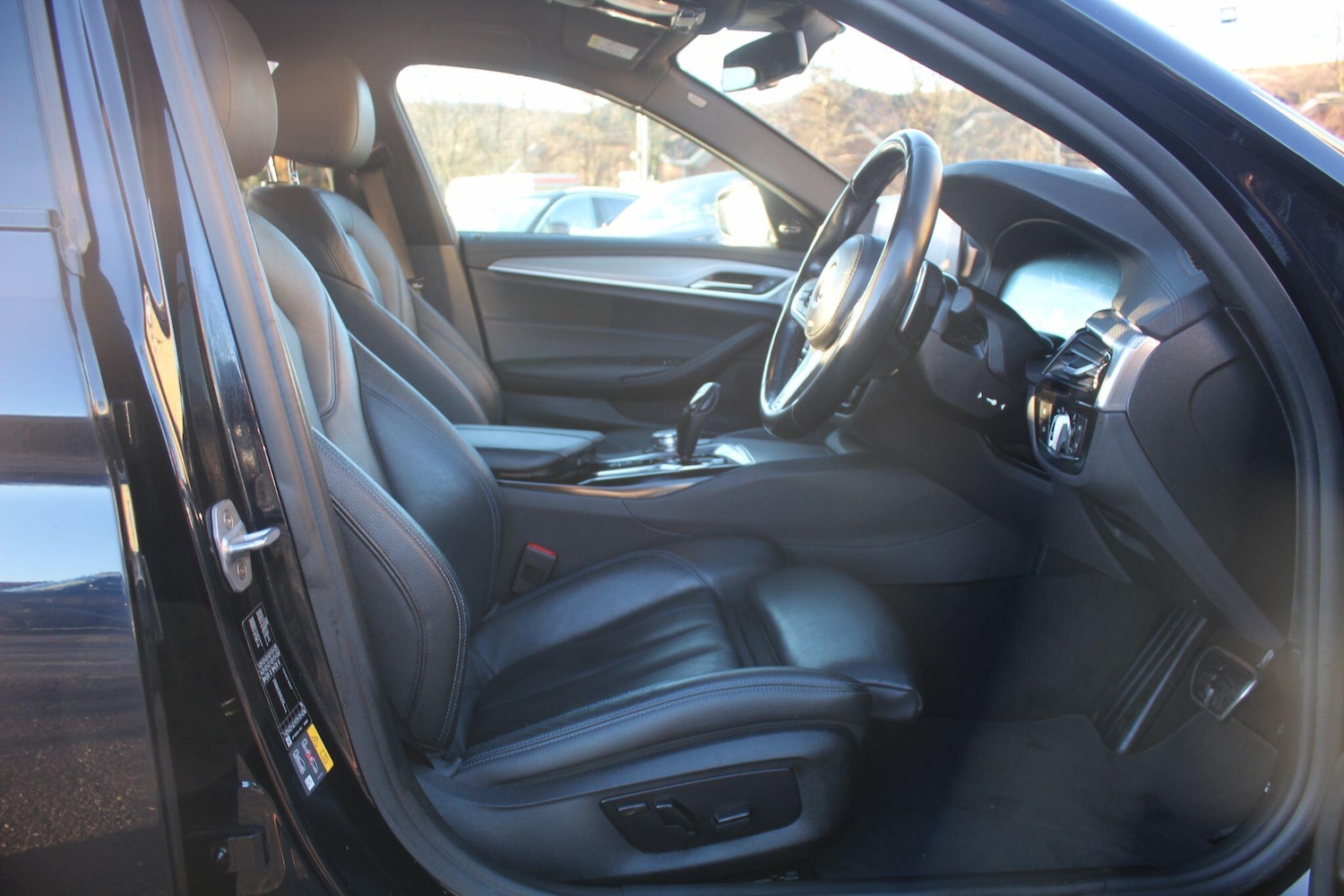 Used BMW 5 Series 2018 for sale - 76936201: Photo 32