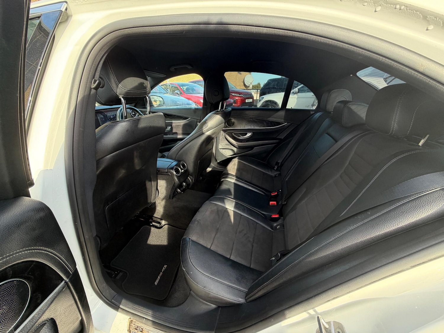 Used Mercedes-Benz E Class 2016 for sale - 76572874: Photo 27