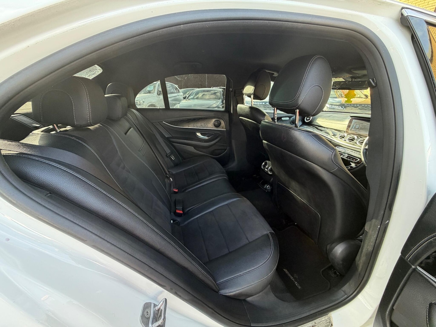 Used Mercedes-Benz E Class 2016 for sale - 76572874: Photo 28