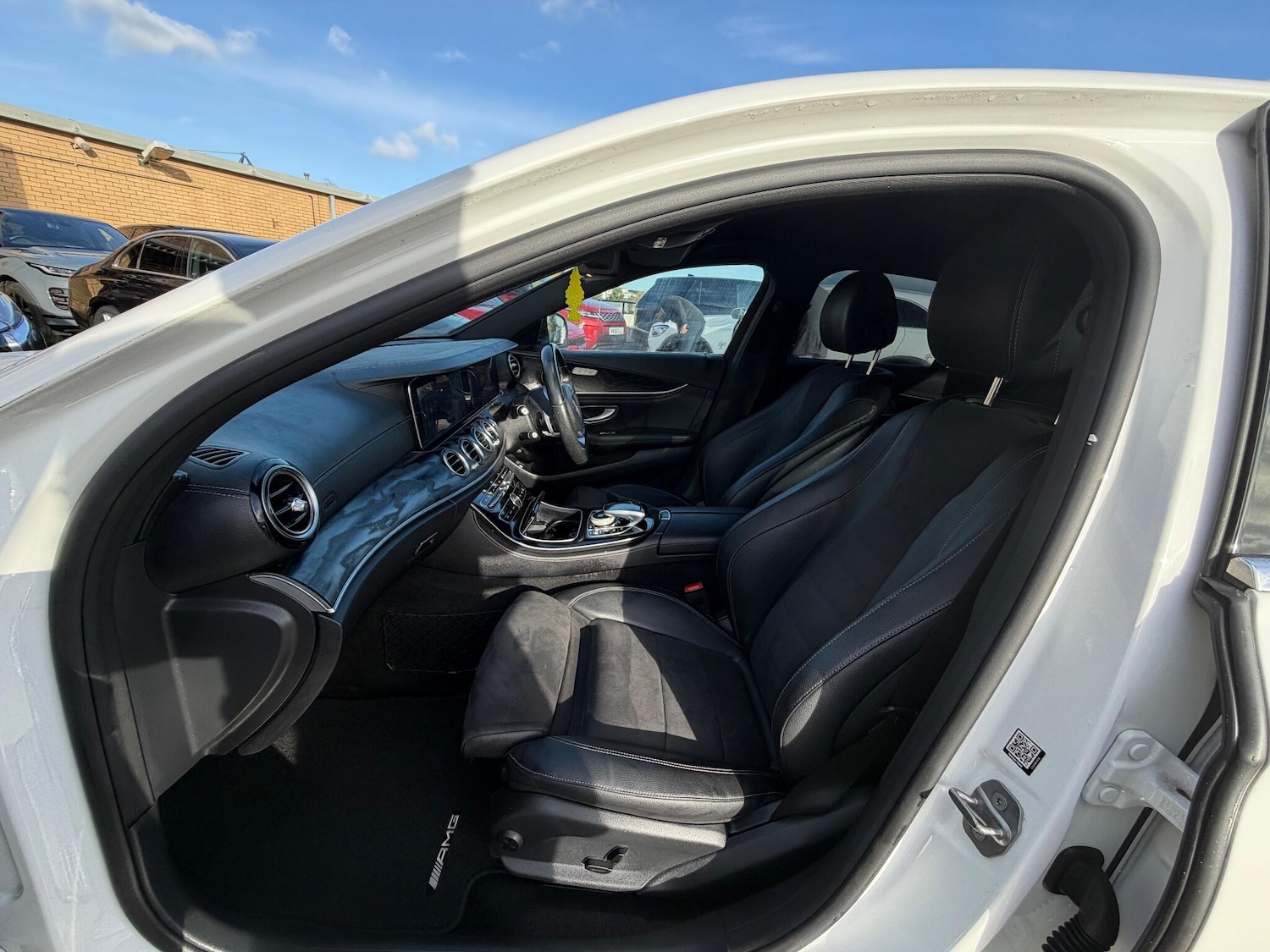 Used Mercedes-Benz E Class 2016 for sale - 76572874: Photo 32