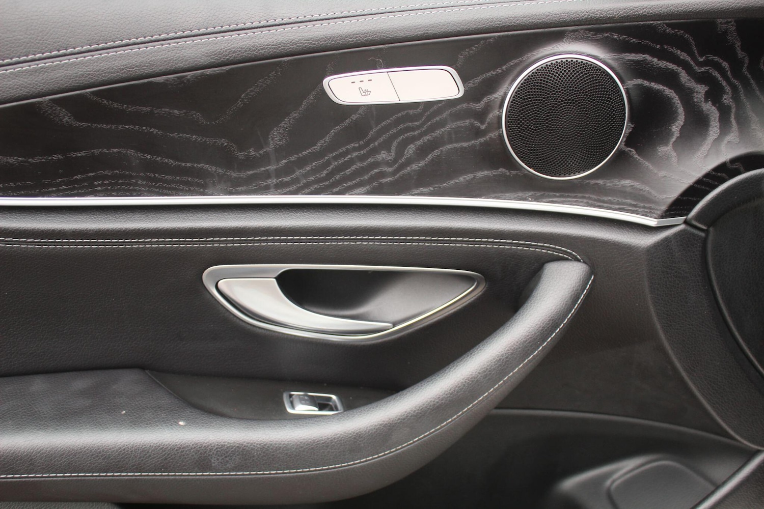 Used Mercedes-Benz E Class 2016 for sale - 76572874: Photo 45