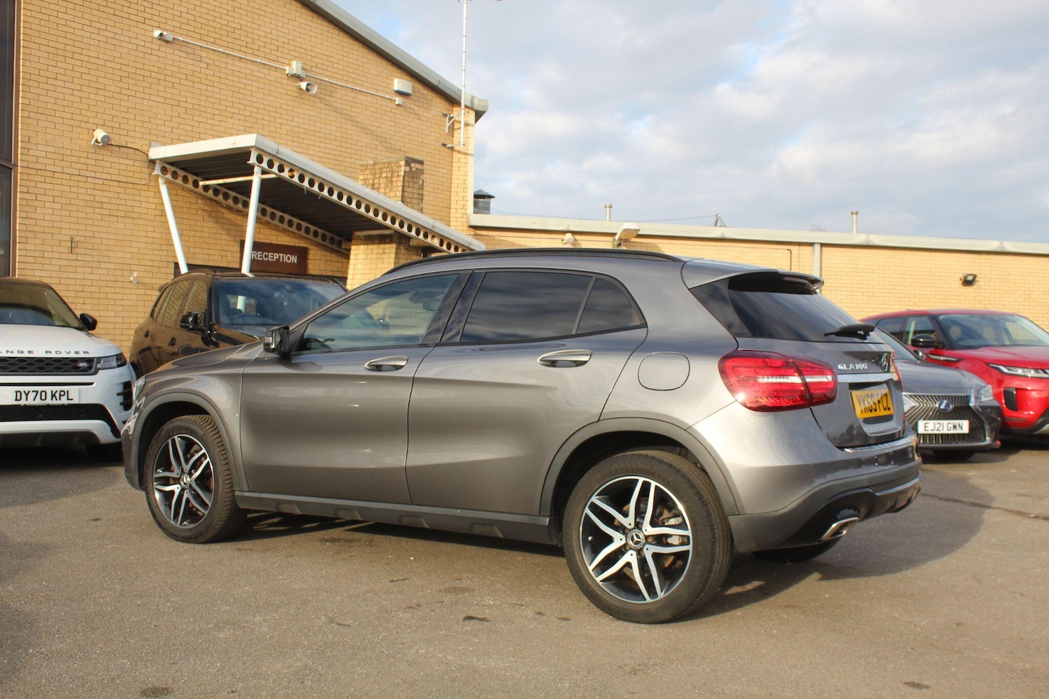 Used Mercedes-Benz GLA 2019 for sale - 76620449: Photo 3