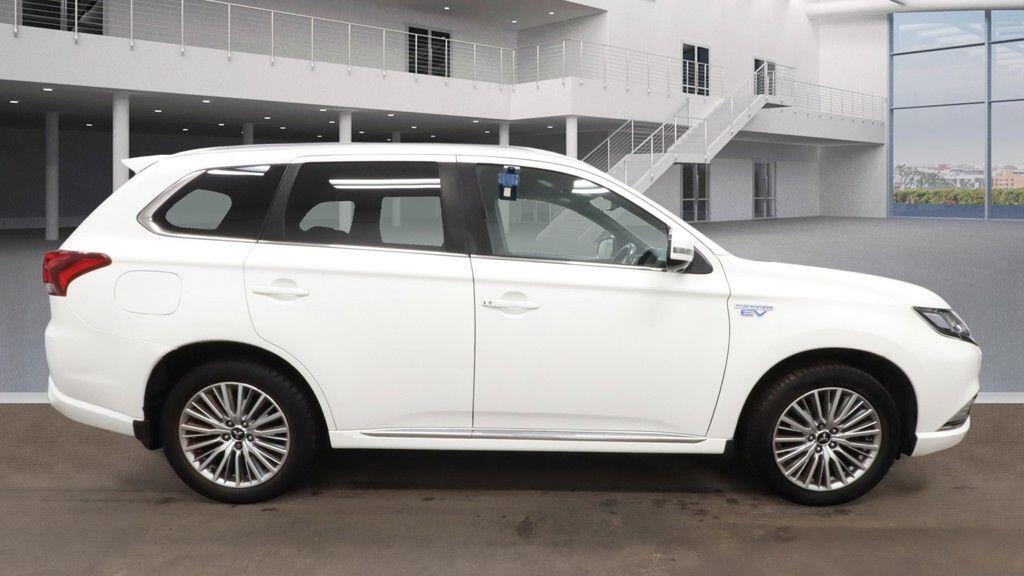 Used Mitsubishi Outlander 2018 for sale - 77074217: Photo 5