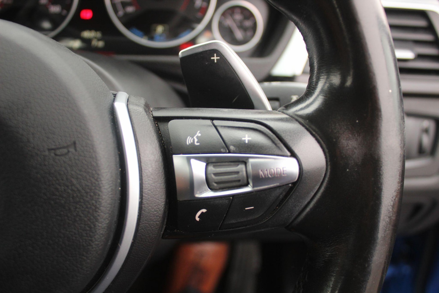 Used BMW 3 Series 2017 for sale - 77266650: Photo 38