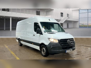 Mercedes-Benz Sprinter feature image