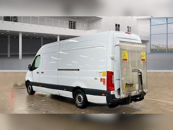 Used Mercedes-Benz Sprinter 2019 for sale - 77468061: Photo