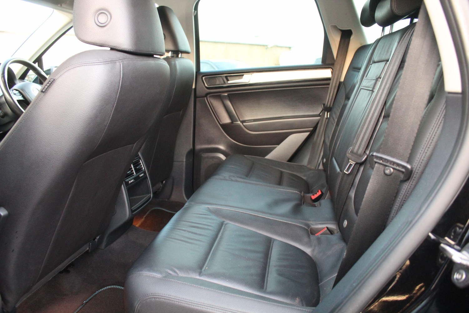 Used Volkswagen Touareg 2016 for sale - 76742892: Photo 34