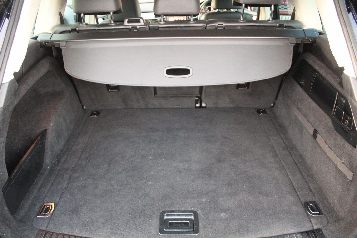 Used Volkswagen Touareg 2016 for sale - 76742892: Photo 50