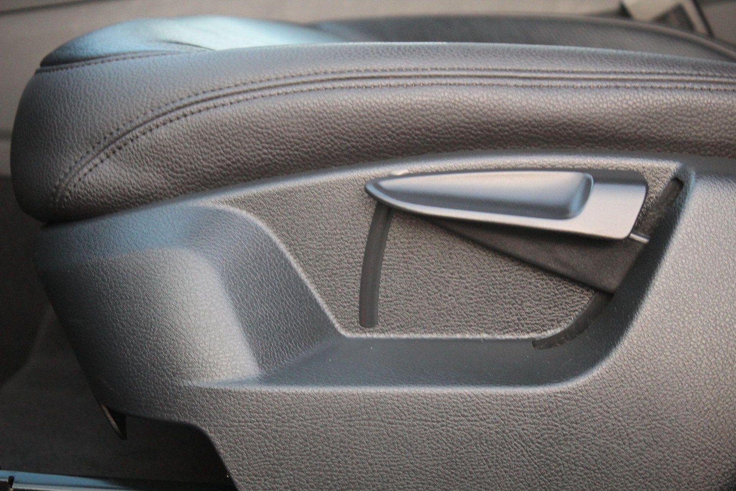 Used Volkswagen Touareg 2016 for sale - 76742892: Photo 54