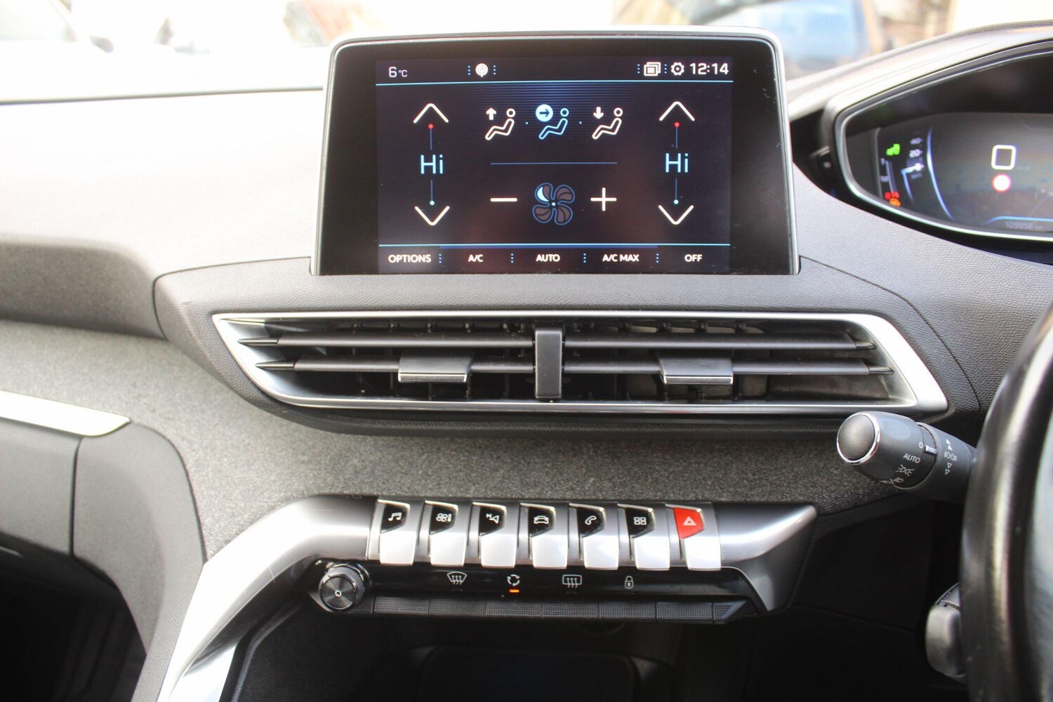 Used Peugeot 3008 2018 for sale - 76689685: Photo 40