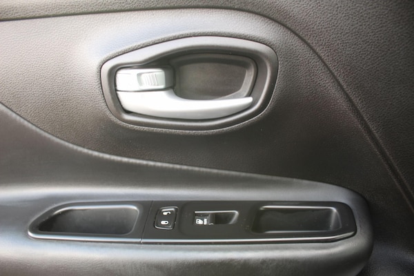Used Jeep Renegade 2015 for sale - 76327015: Photo 10