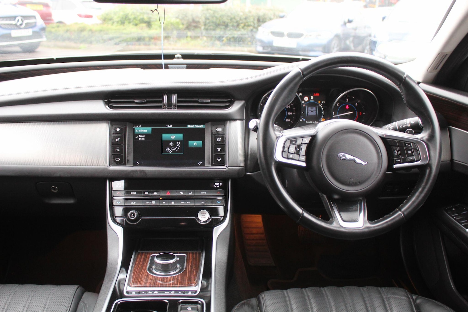 Used Jaguar XF 2018 for sale - 77144024: Photo 27