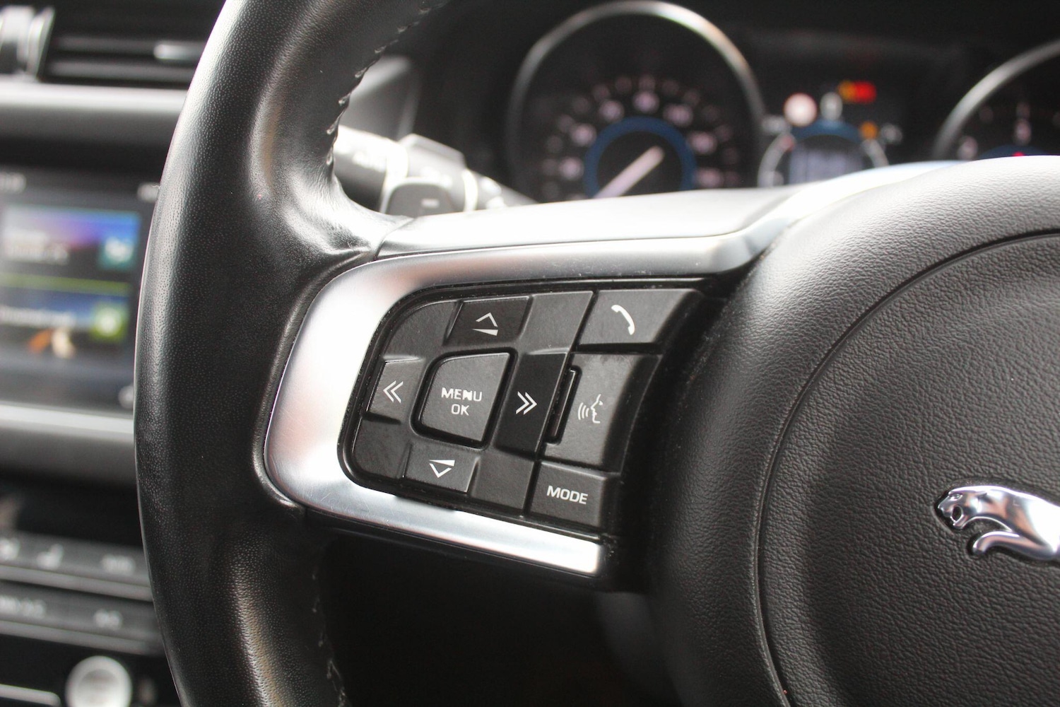 Used Jaguar XF 2018 for sale - 77144024: Photo 38