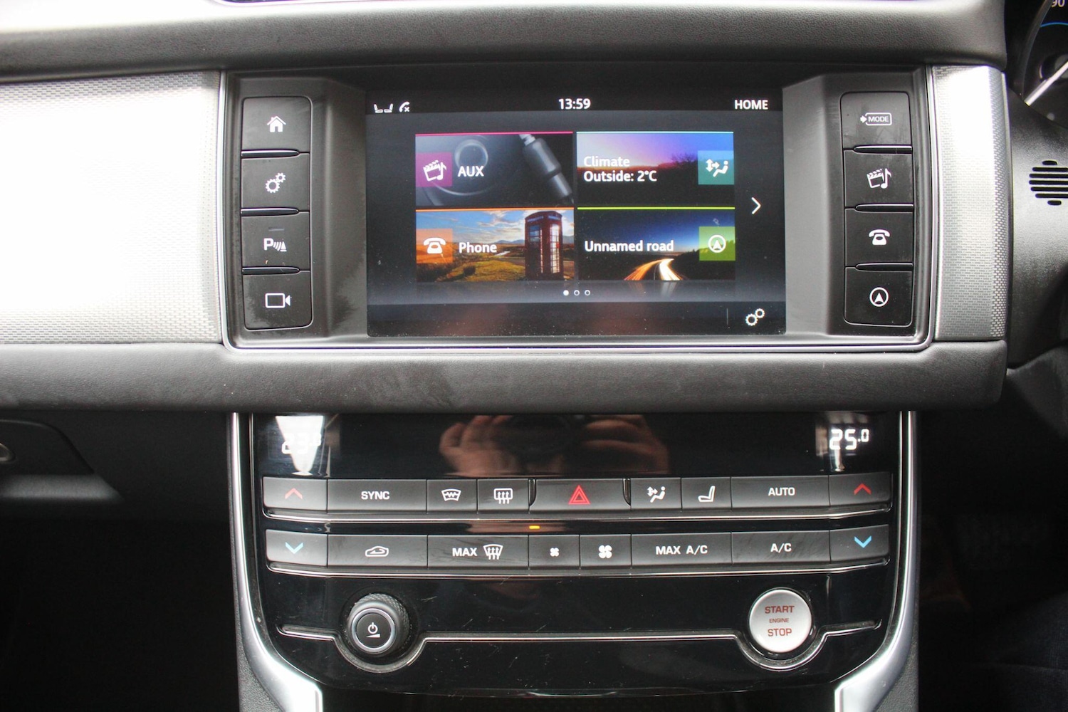 Used Jaguar XF 2018 for sale - 77144024: Photo 39