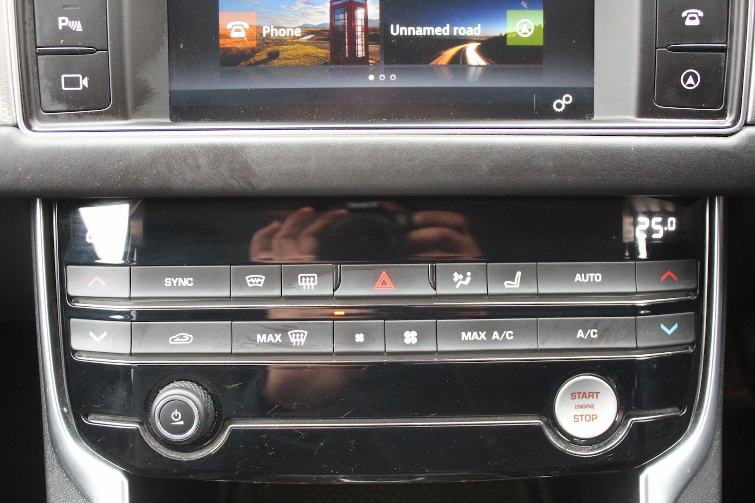 Used Jaguar XF 2018 for sale - 77144024: Photo 40