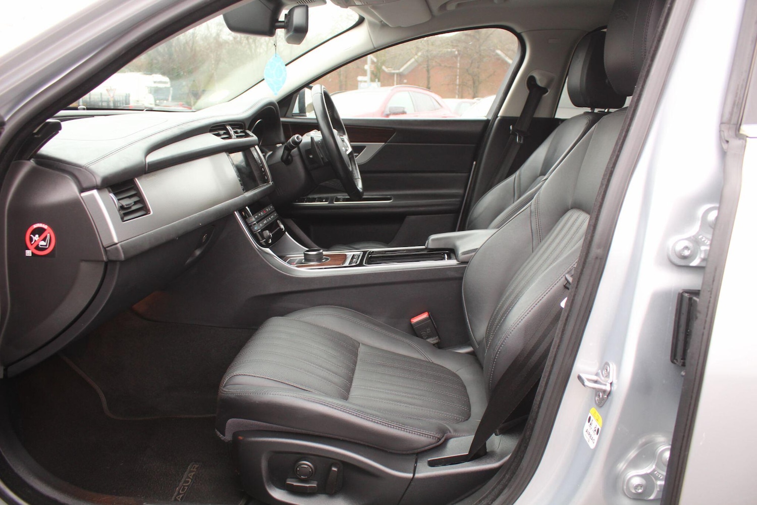 Used Jaguar XF 2018 for sale - 77144024: Photo 48