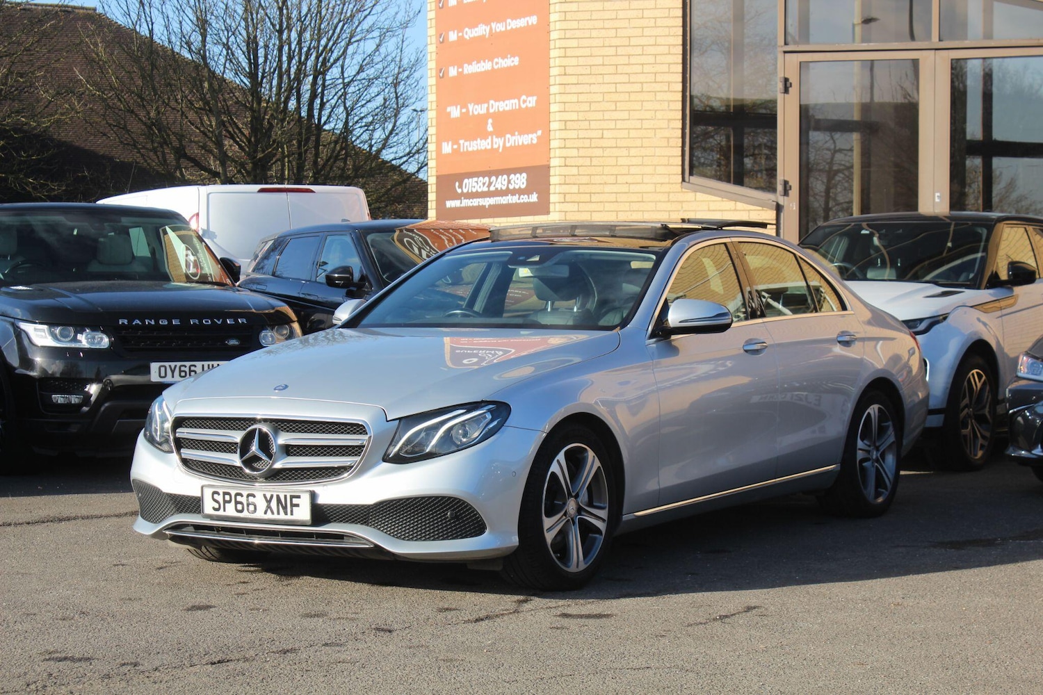 Used Mercedes-Benz E Class 2016 for sale - 76608309: Photo 1