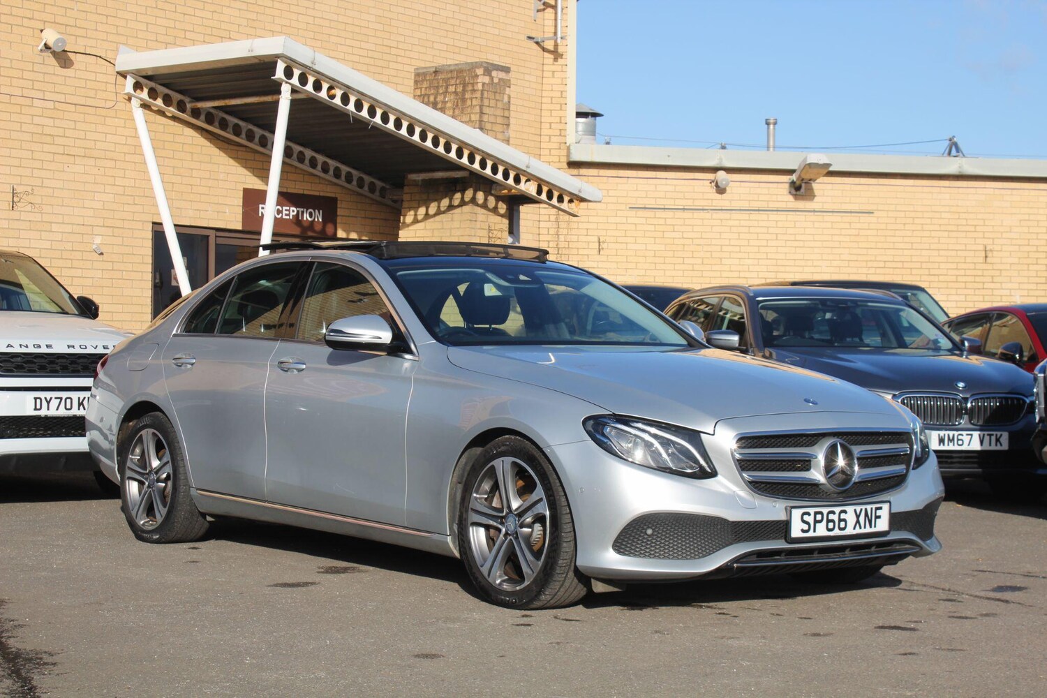 Used Mercedes-Benz E Class 2016 for sale - 76608309: Photo 10