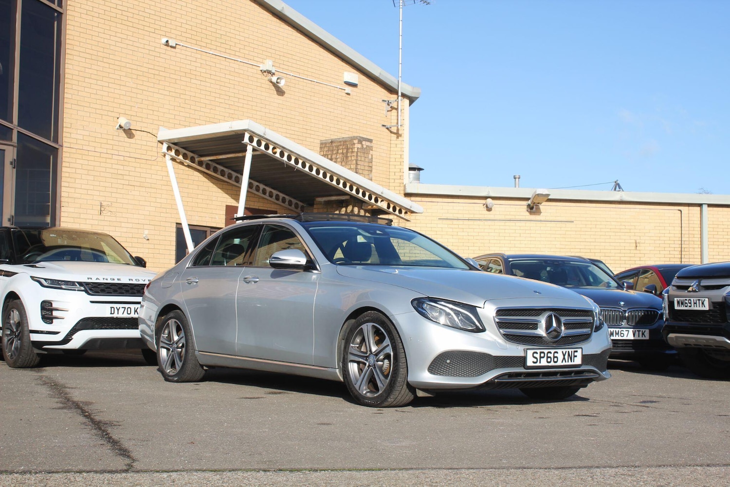Used Mercedes-Benz E Class 2016 for sale - 76608309: Photo 14
