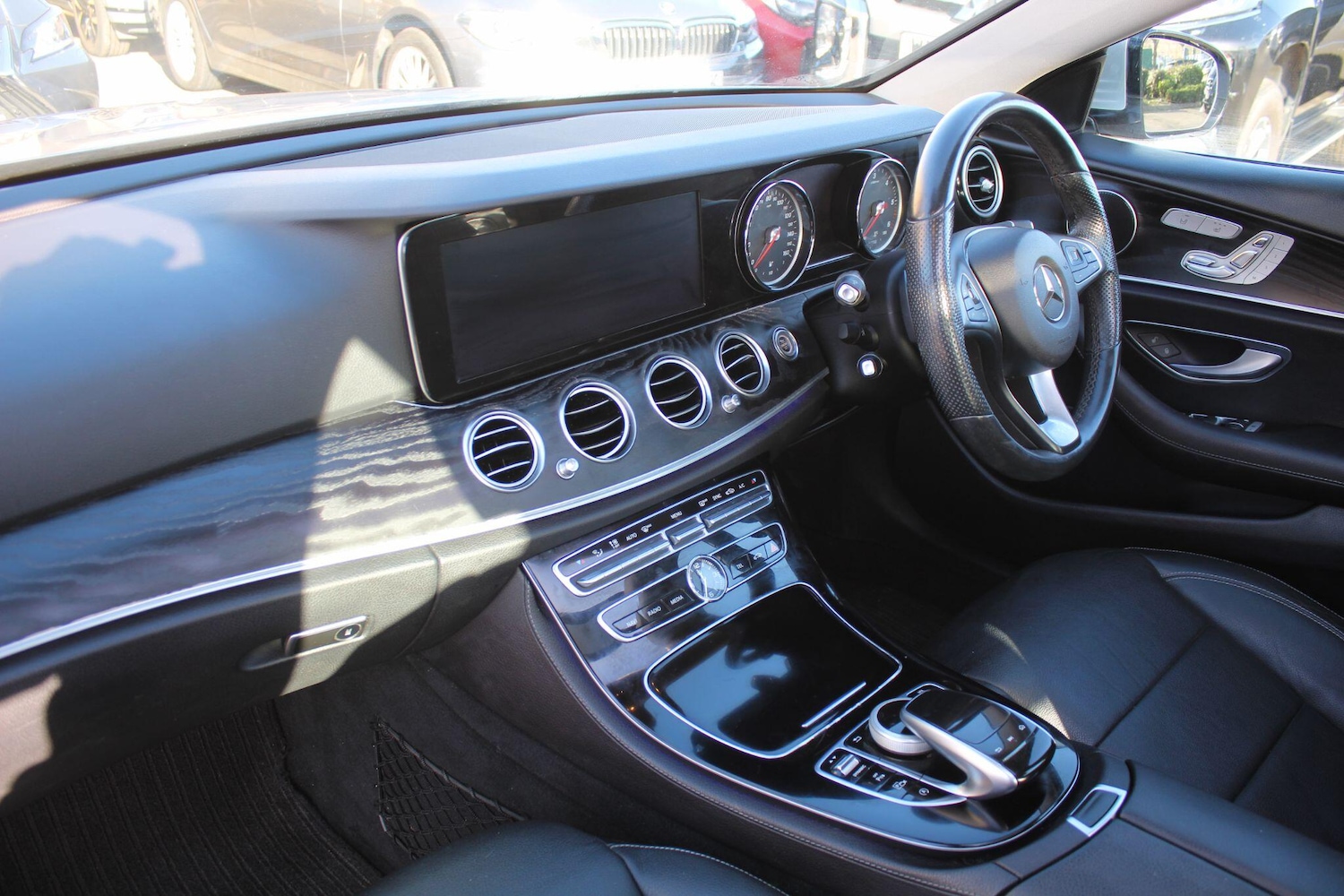 Used Mercedes-Benz E Class 2016 for sale - 76608309: Photo 23