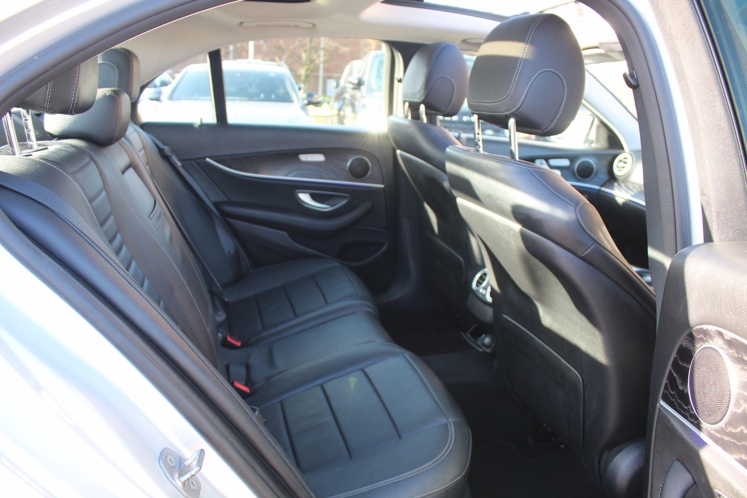 Used Mercedes-Benz E Class 2016 for sale - 76608309: Photo 26