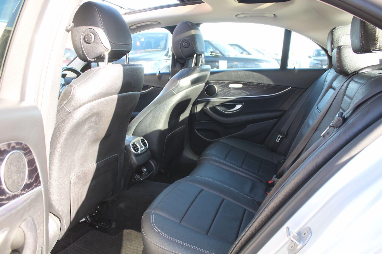 Used Mercedes-Benz E Class 2016 for sale - 76608309: Photo 27