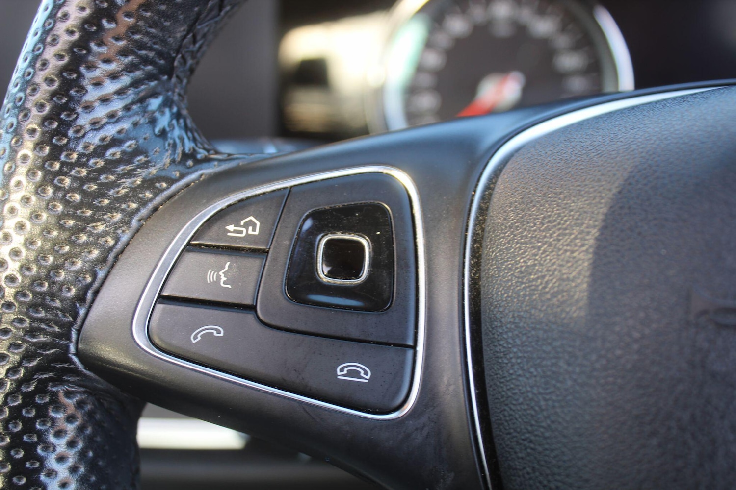 Used Mercedes-Benz E Class 2016 for sale - 76608309: Photo 36