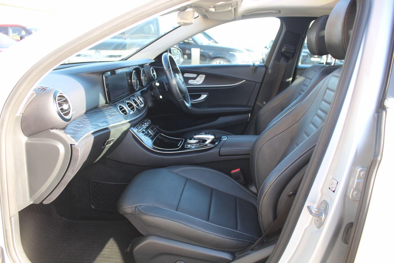 Used Mercedes-Benz E Class 2016 for sale - 76608309: Photo 50