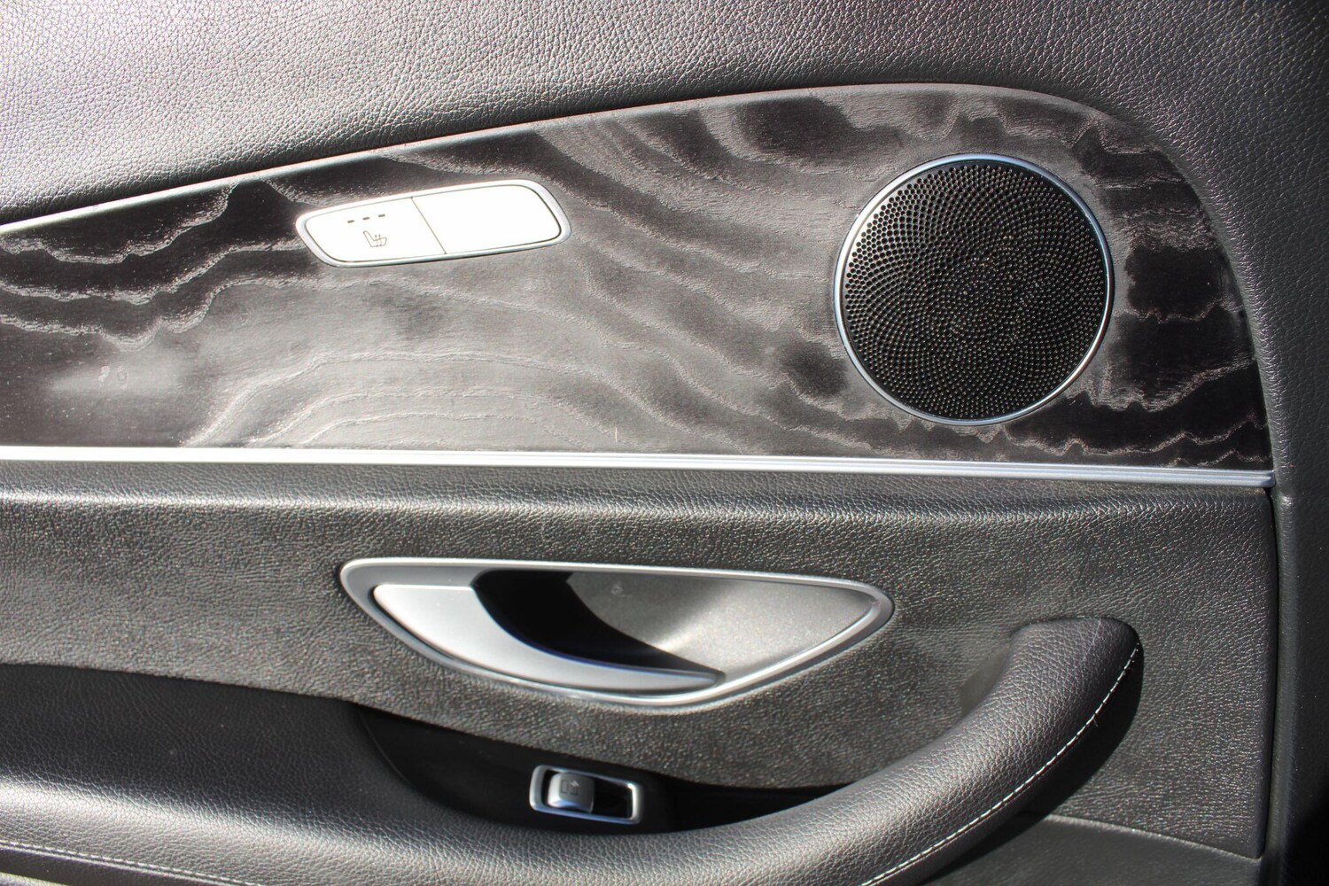 Used Mercedes-Benz E Class 2016 for sale - 76608309: Photo 51