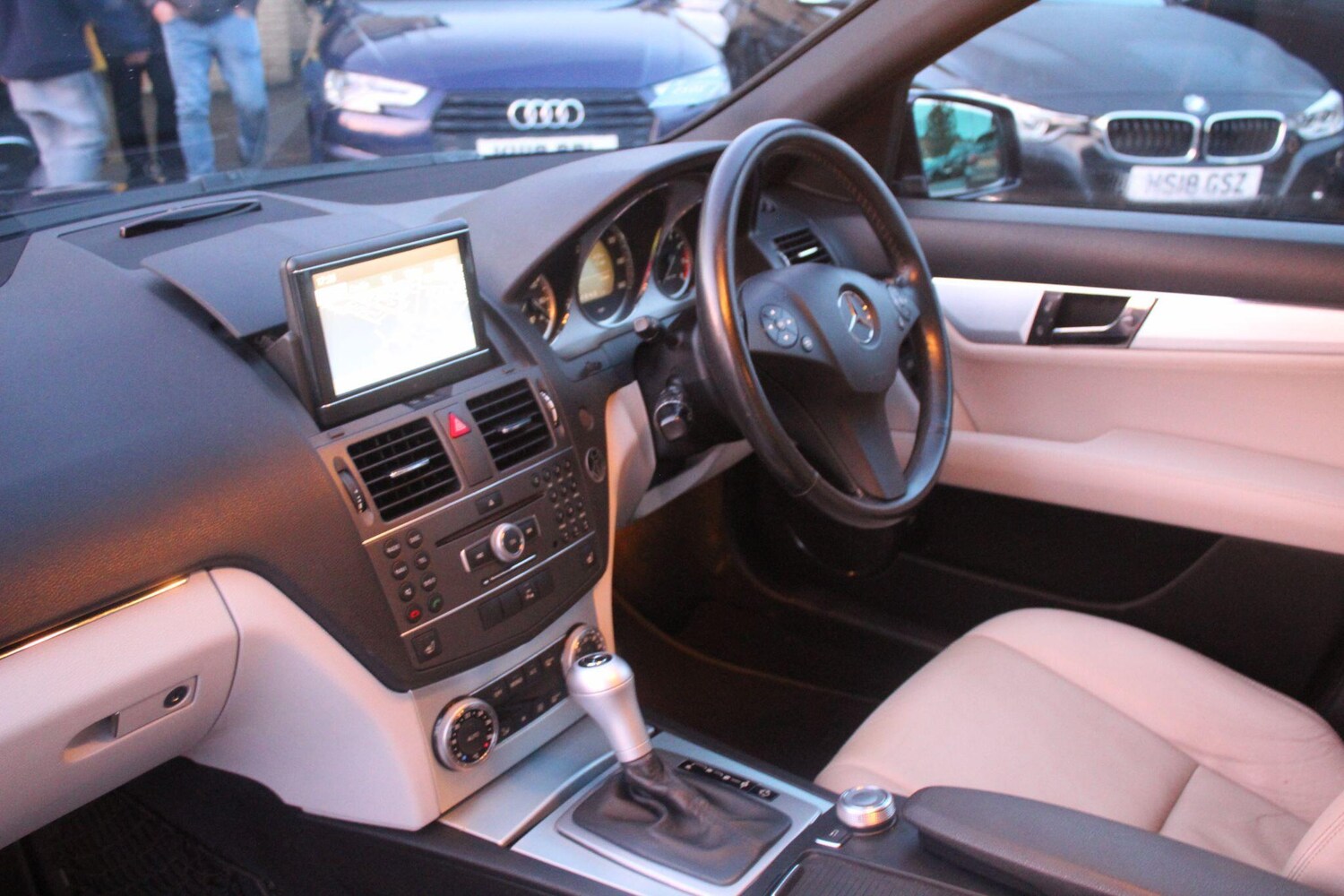 Used Mercedes-Benz C Class 2010 for sale - 77574314: Photo 17