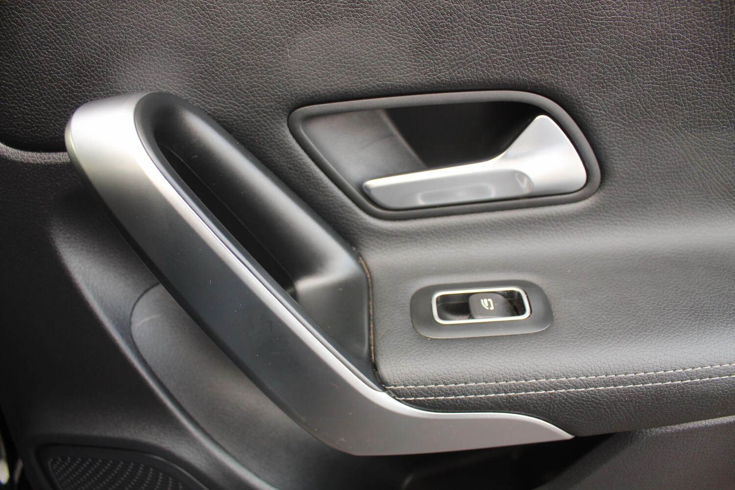 Used Mercedes-Benz CLA 2020 for sale - 76398197: Photo 17