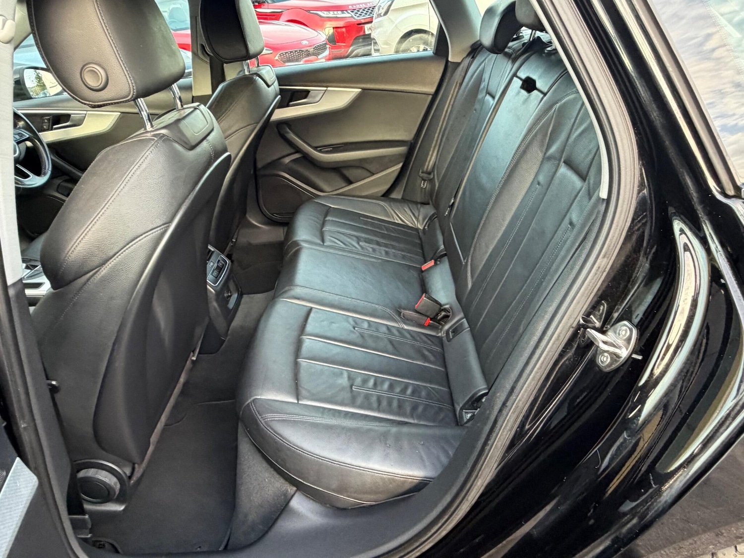 Used Audi A4 2016 for sale - 76572894: Photo 33