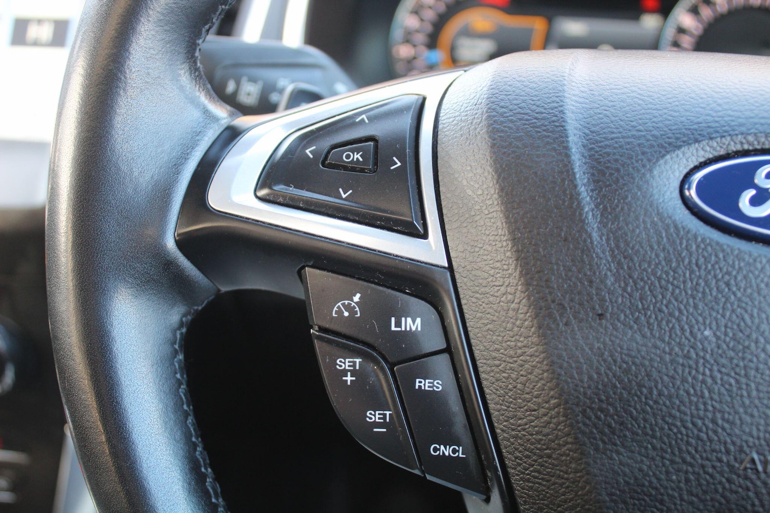 Used Ford Galaxy 2016 for sale - 76912998: Photo 36