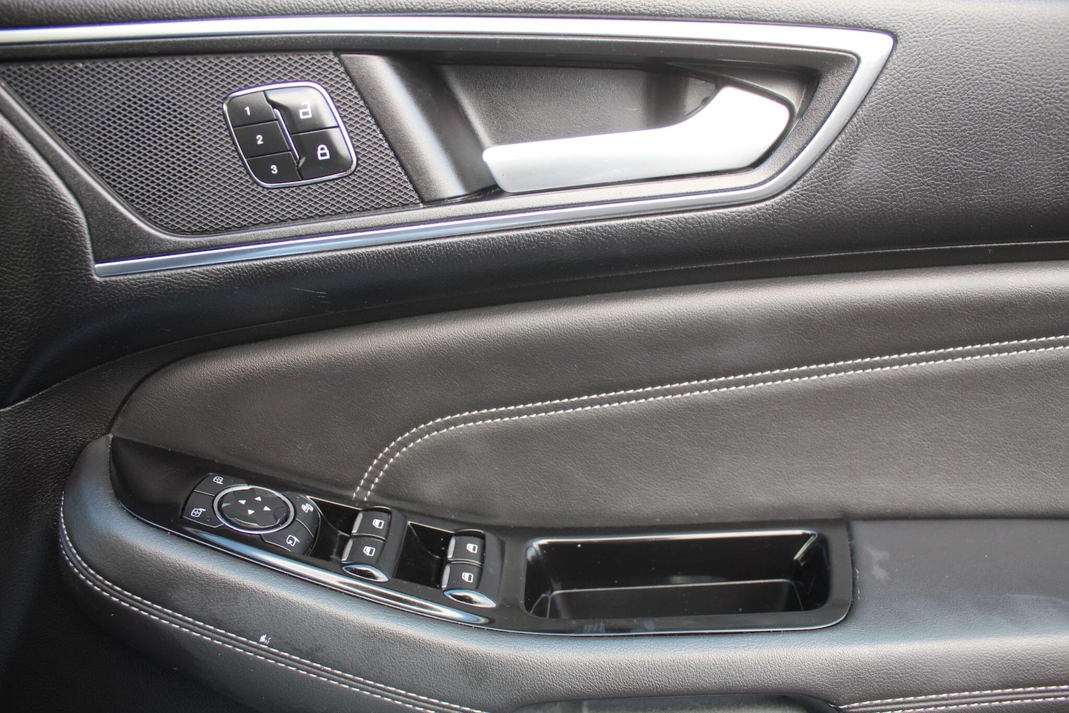 Used Ford Galaxy 2016 for sale - 76912998: Photo 39